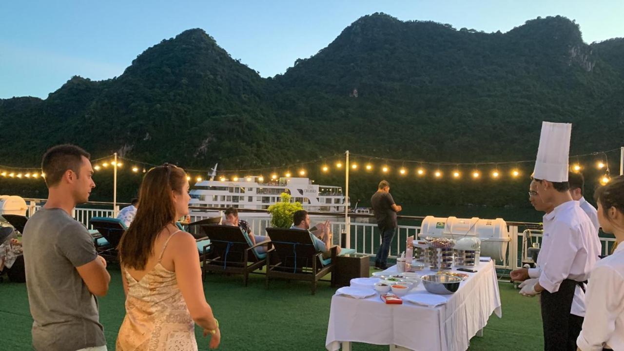 Hotel Dora Cruise By Hag Hạ Long Exterior foto