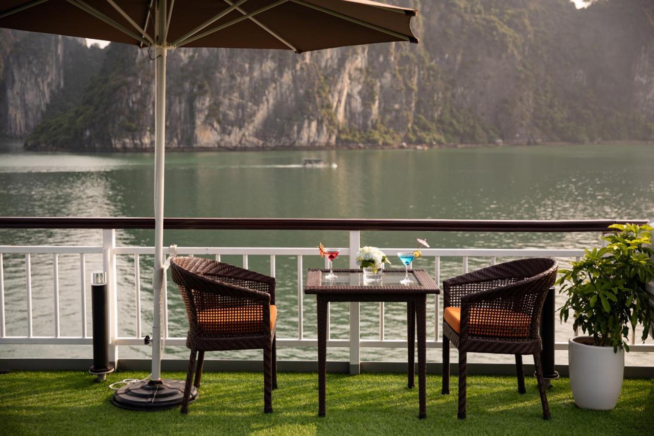 Hotel Dora Cruise By Hag Hạ Long Exterior foto
