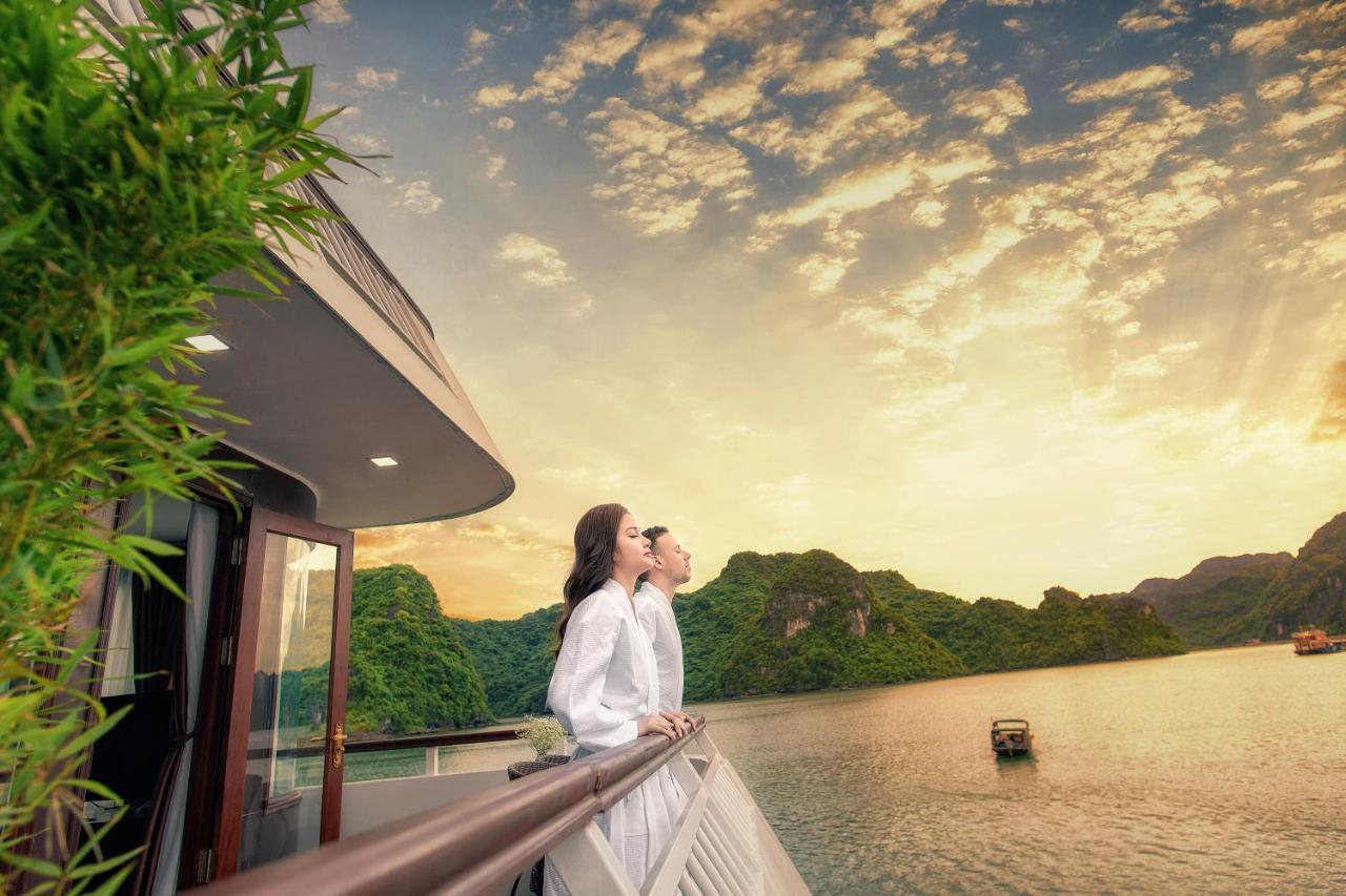 Hotel Dora Cruise By Hag Hạ Long Exterior foto