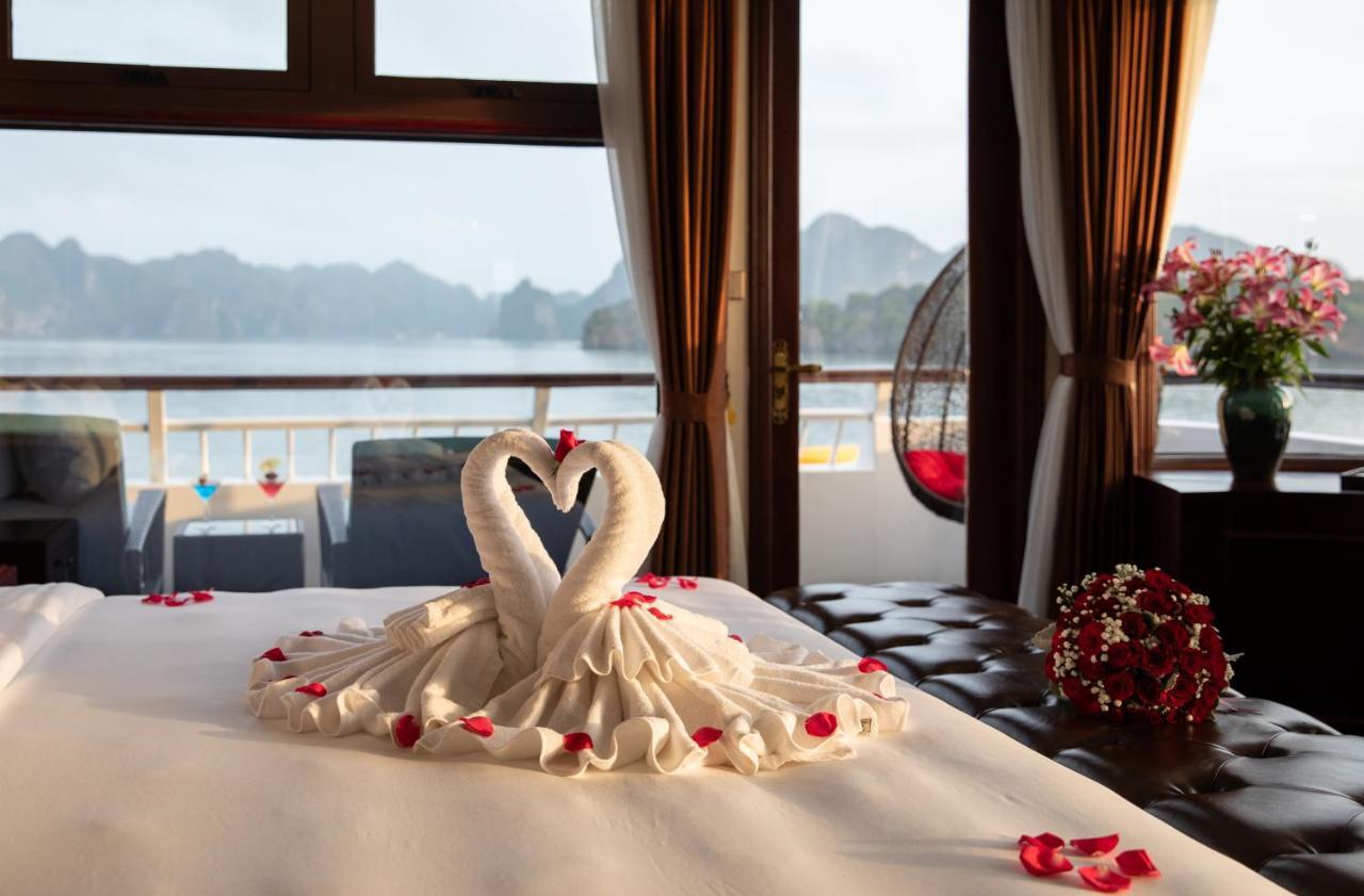 Hotel Dora Cruise By Hag Hạ Long Exterior foto