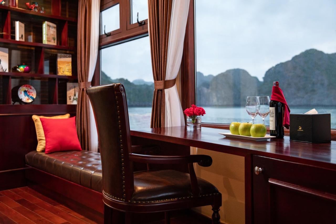Hotel Dora Cruise By Hag Hạ Long Exterior foto